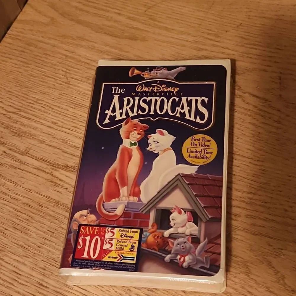 New Walt Disney Aristocats vhs clamshell